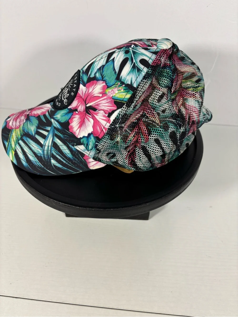 Salt Life Youth Tropical Floral Mesh Snapback Trucker Hat